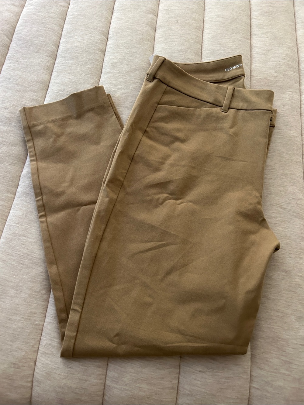 Old Navy Woman’s Pixie Skinny High Rise in Tan